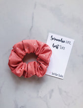 Load image into Gallery viewer, Coral Ranunculus Scrunchie Pack