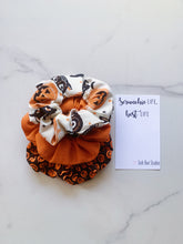 Load image into Gallery viewer, Vintage Halloweeen Scrunchie Pack