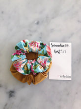 Load image into Gallery viewer, WEEKLY DUO Antique Lily Scrunchie Duo